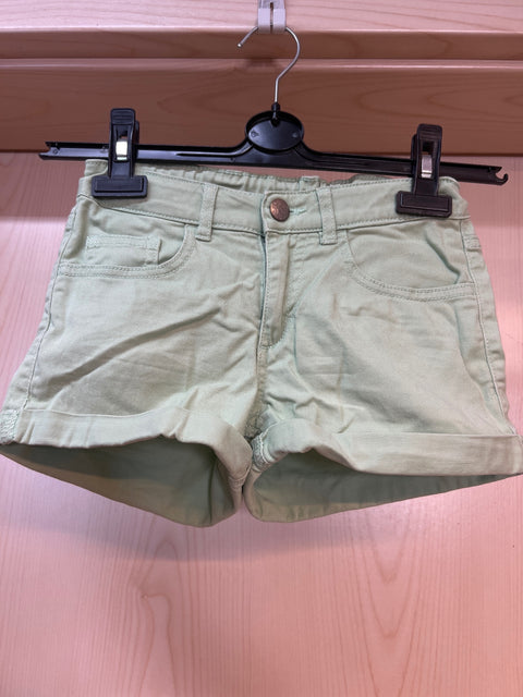 H&M kurze Hose Hellgrün Gr. 140