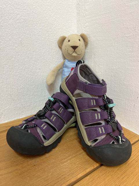 Keen lila Gr. 31