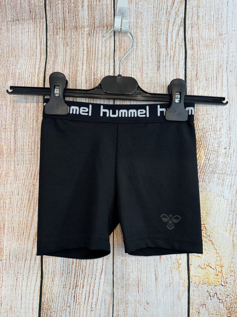 Hummel kurze Sporthose Schwarz  Gr. 110