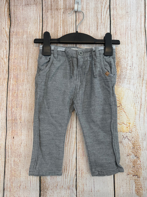 Zara Stoffhose grau meliert Gr. 80