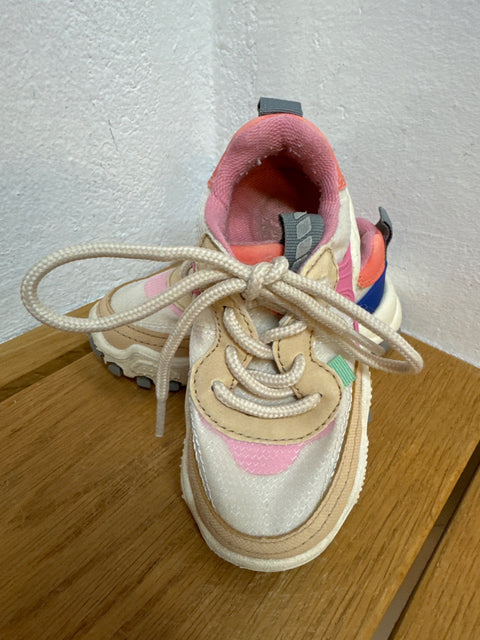 23 Zara Schuhe Mädchen beige/rosa/blau